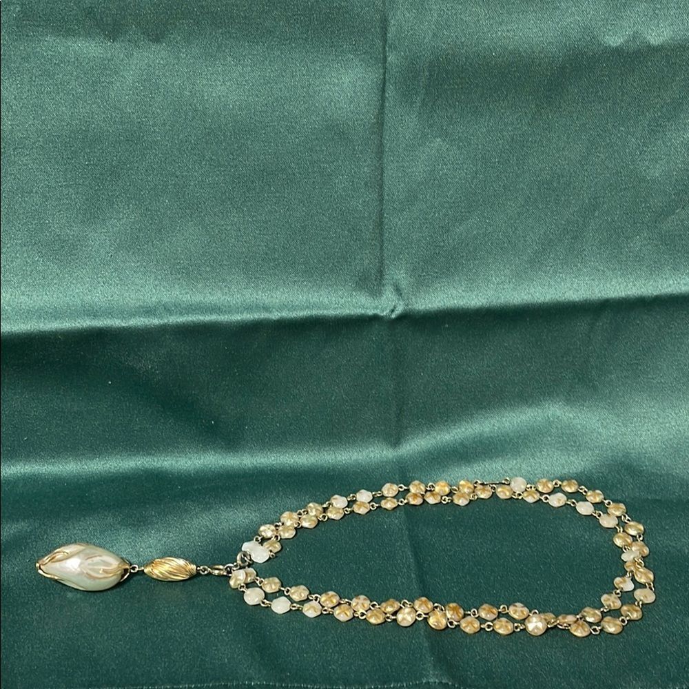 Elegant Vintage 4 Styles to Wear Gold and Cream Necklace